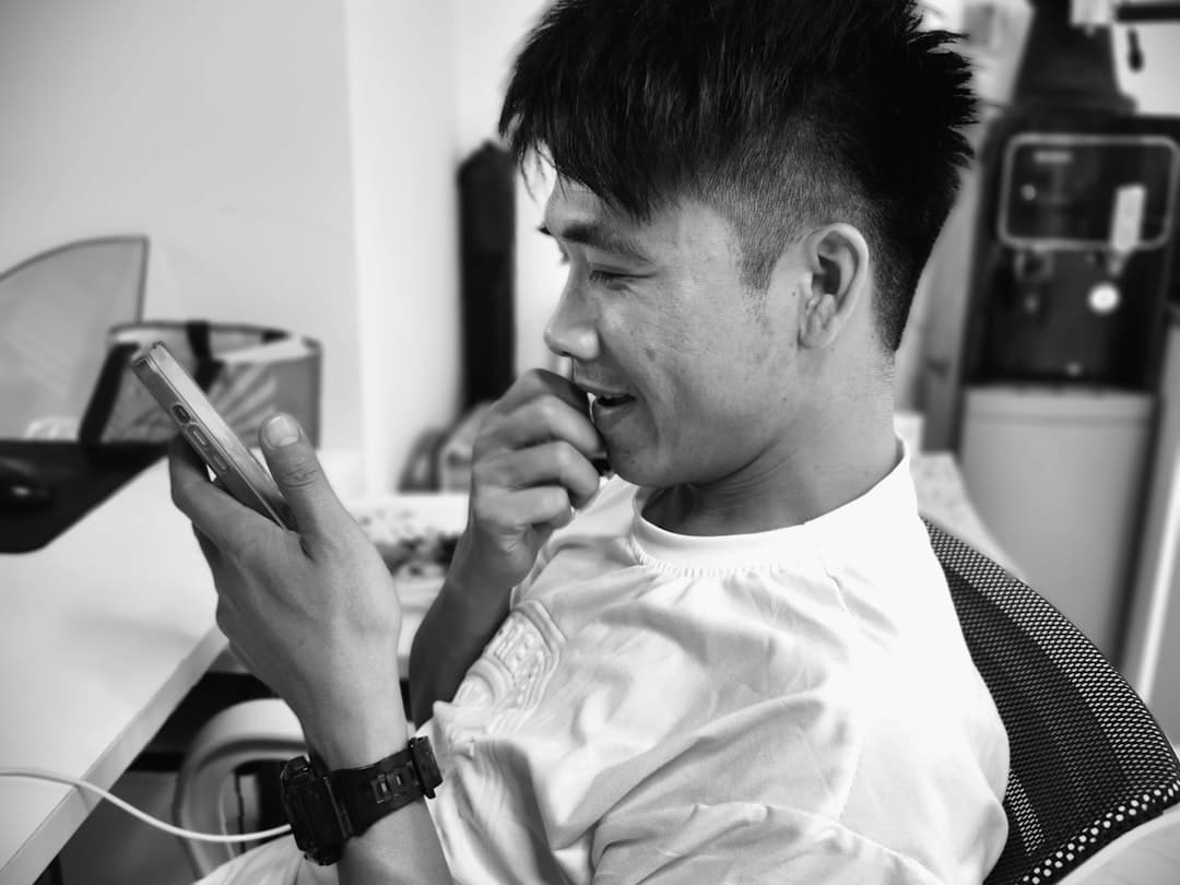 Chinese Supplier Only Has a Mobile Number, No Landline? Here's What That Actually Means